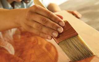 Виды лаков для нанесения на дерево