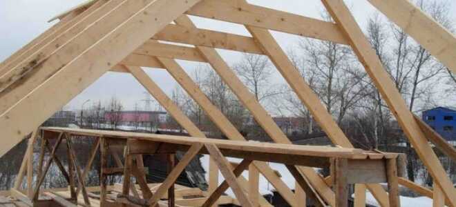 Разновидности стропильных систем четырехскатной крыши